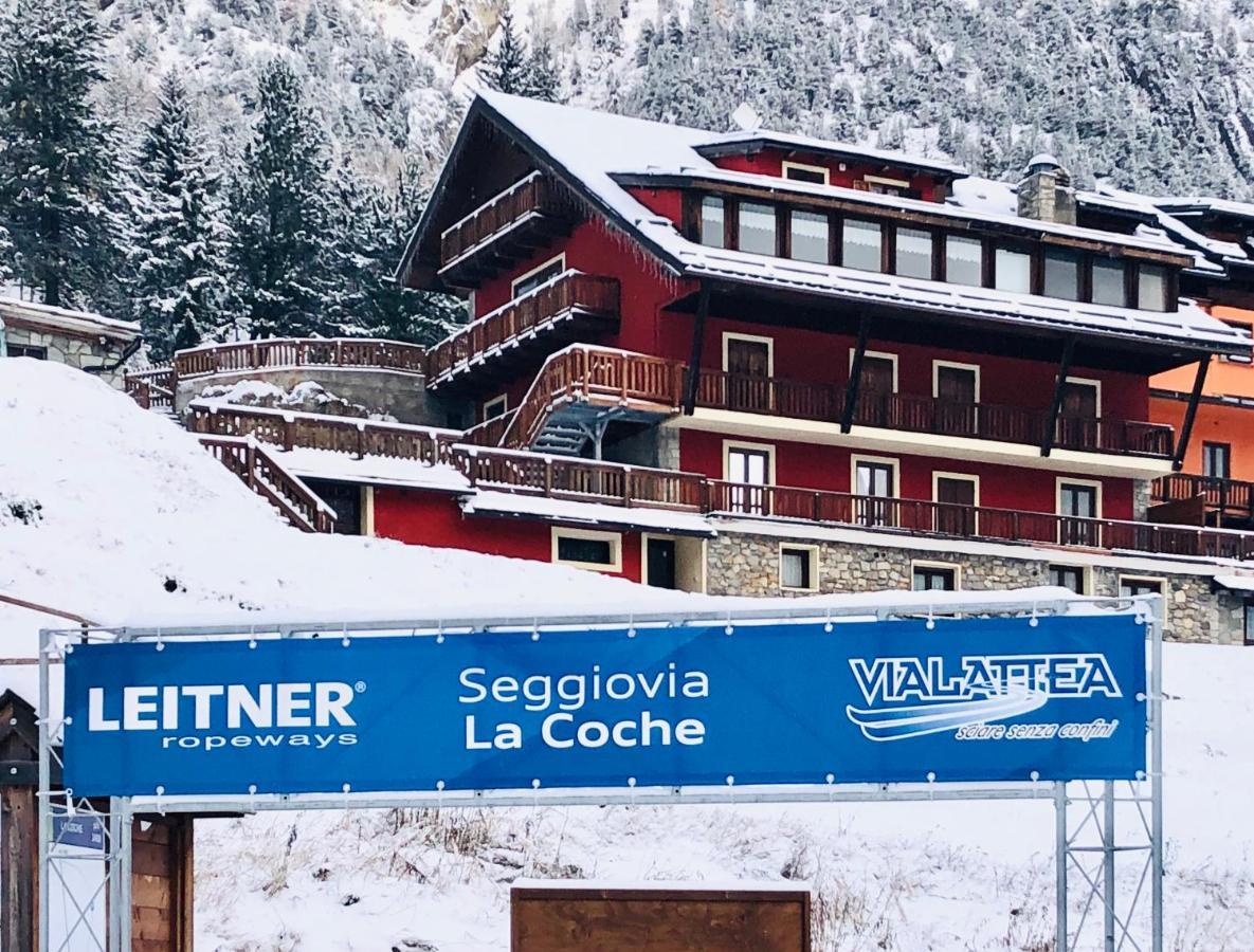 Hotel Piccolo Chalet Claviere Exterior foto