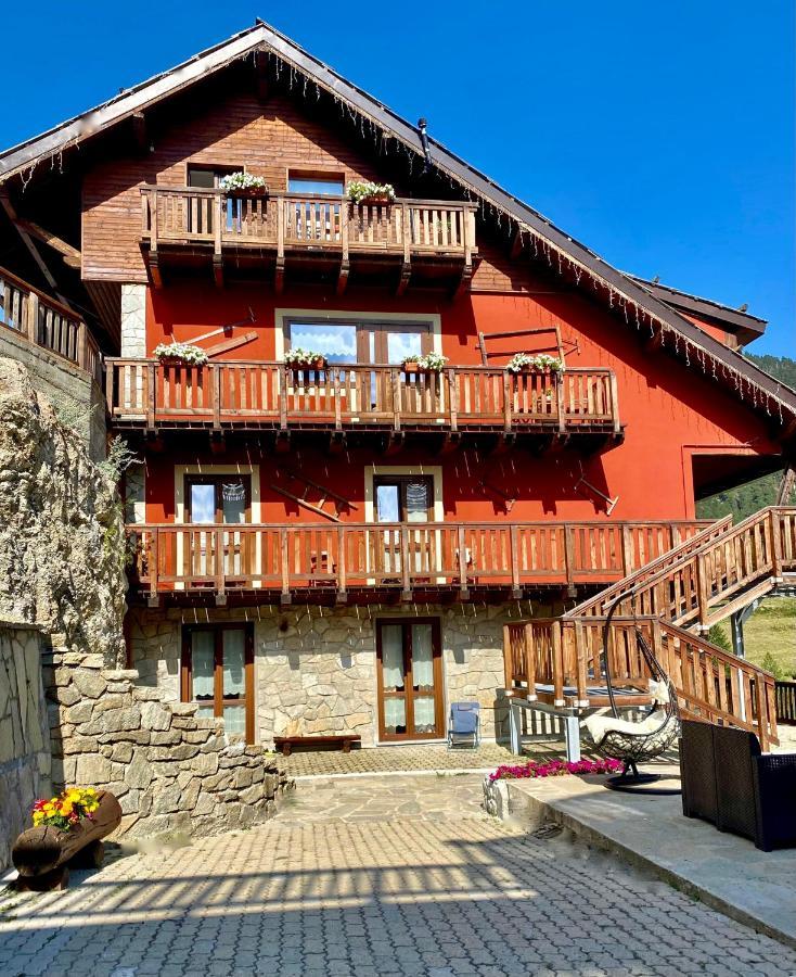 Hotel Piccolo Chalet Claviere Exterior foto
