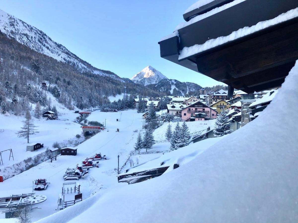Hotel Piccolo Chalet Claviere Exterior foto